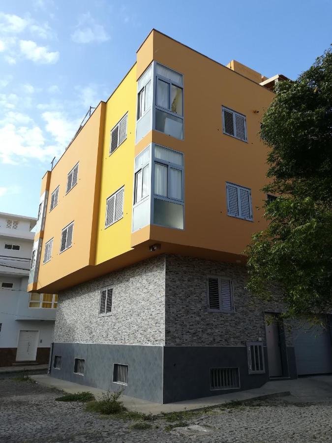 Private Apartament Celestina & Carlos Mindelo Exterior foto